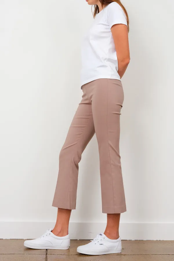 Pants*AVENUE MONTAIGNE Leo Signature Cappuccino