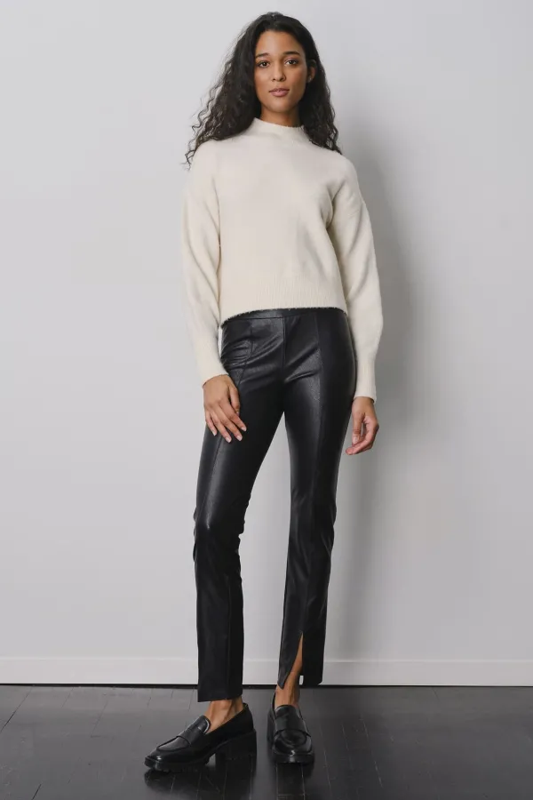 Pants*AVENUE MONTAIGNE Max Pleather Black